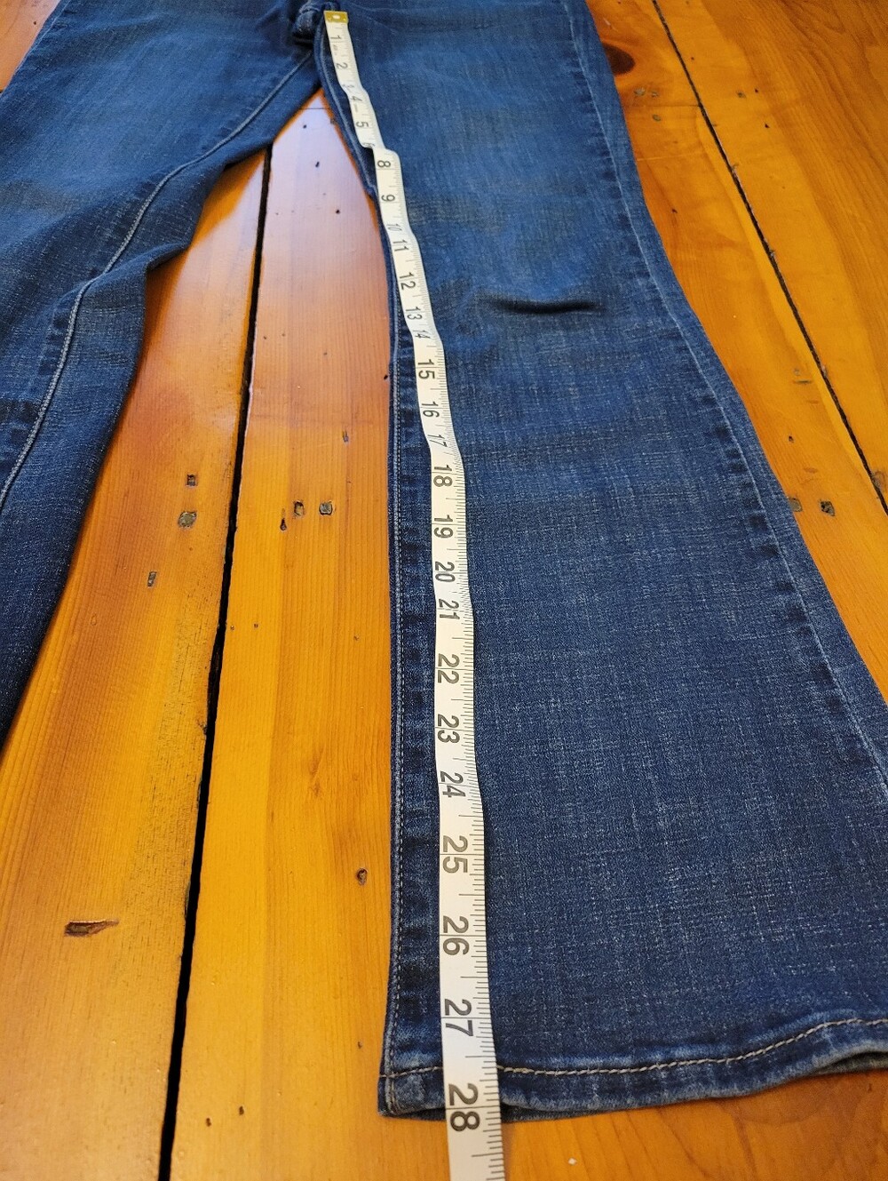 Levi's 725 High Rise Bootcut - Picture 3 of 7